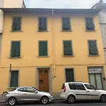 Lusa\'S Garden House
